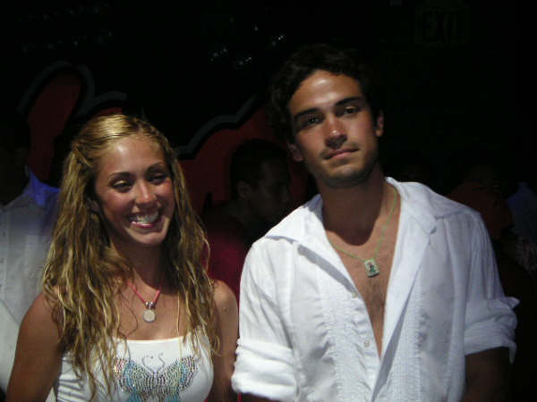 alfonso_herrera_903_y_anahi.jpg